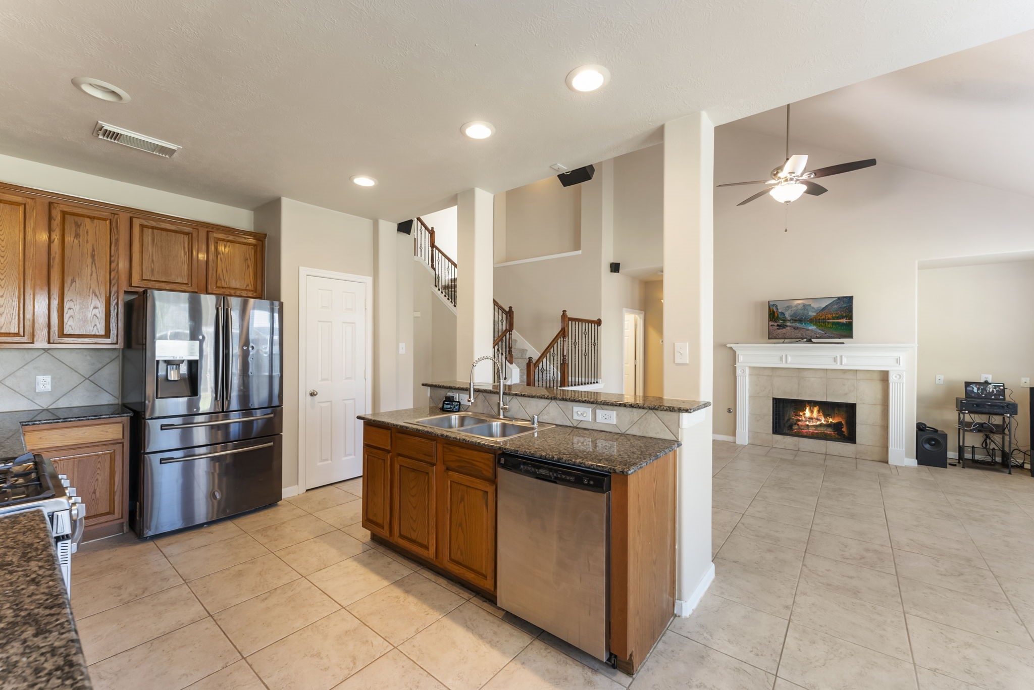 4318 Countrycrossing Drive Spring, TX 77388 - Photo 14 of 41