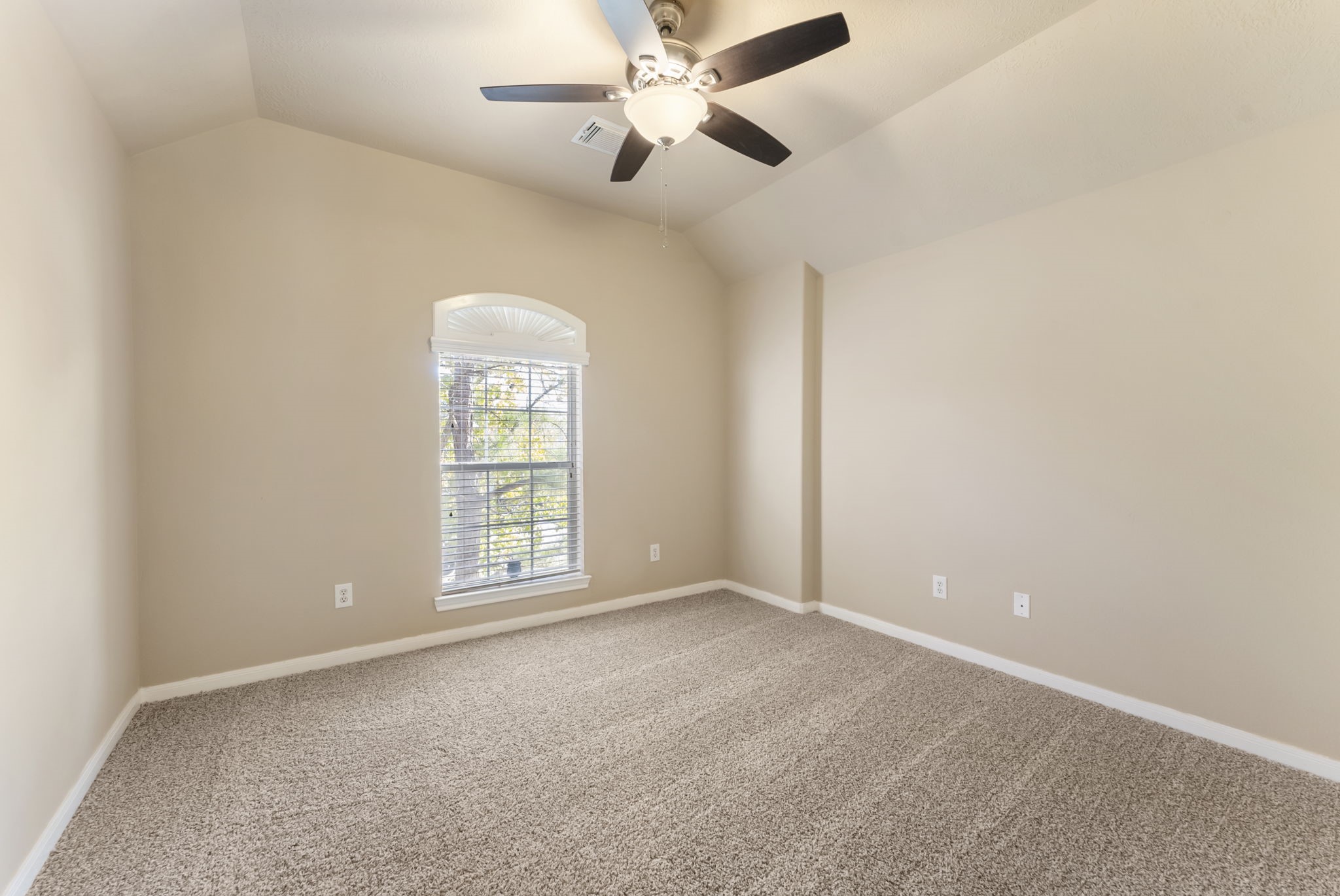 4318 Countrycrossing Drive Spring, TX 77388 - Photo 26 of 41