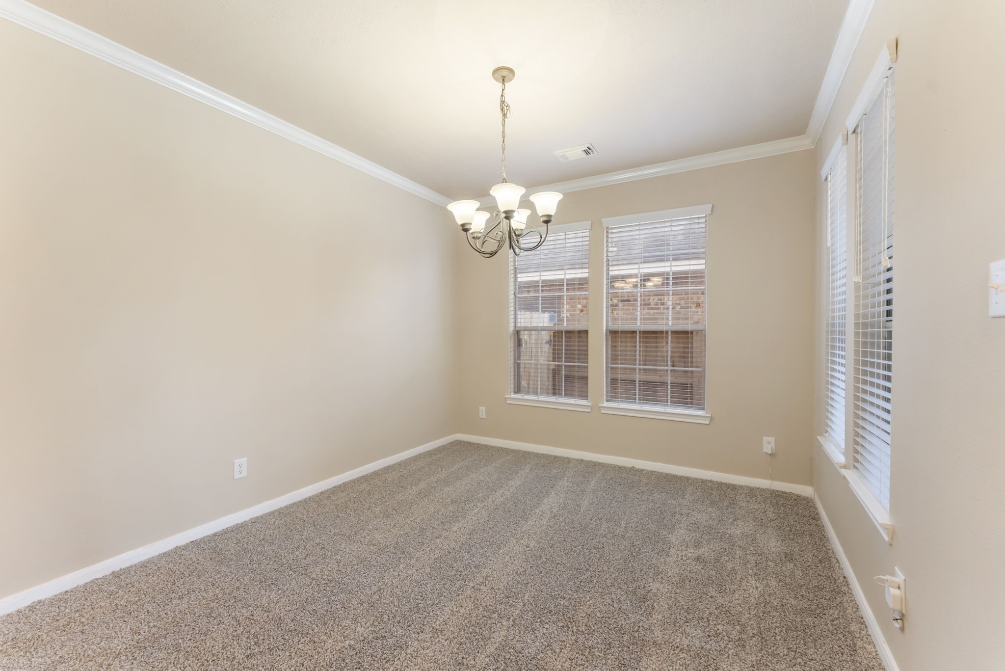 4318 Countrycrossing Drive Spring, TX 77388 - Photo 7 of 41