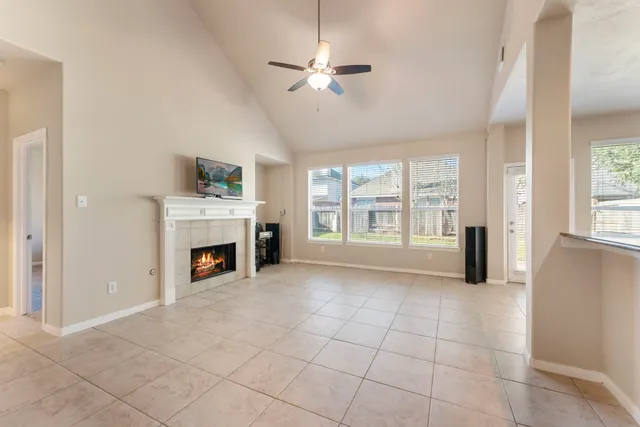 $369,000 | 4318 Countrycrossing Drive, Spring, TX 77388