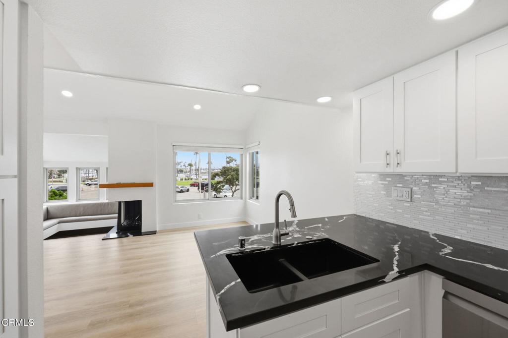 3664 Sunset Lane Oxnard, CA 93035 - Photo 17 of 58