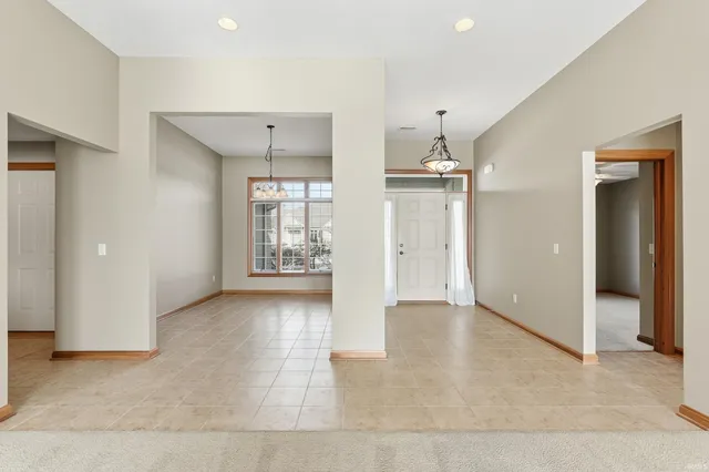 $379,900 | 7931 Sky Breeze Court, Fort Wayne, IN 46804