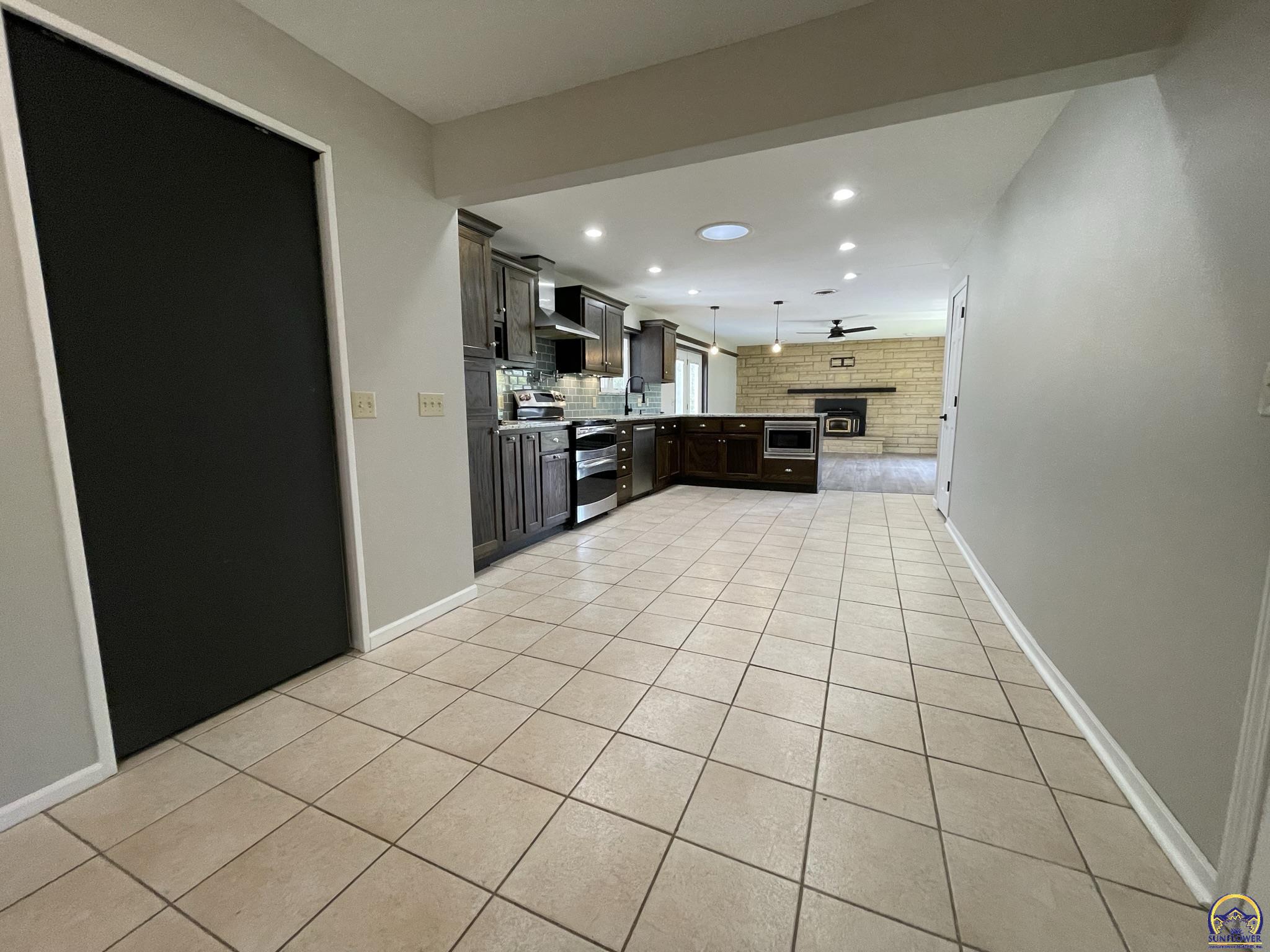 209 West 5th Street Lebo, KS 66856 - Photo 8 of 21