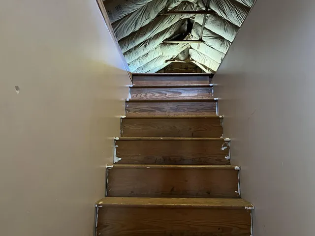 $325,000 | 15998 Burke Benning Road, Dillsboro, IN 47018