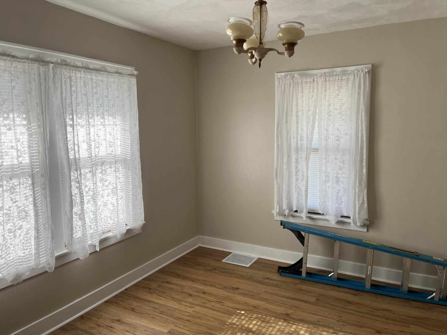 15998 Burke Benning Road Dillsboro, IN 47018 - Photo 8 of 21