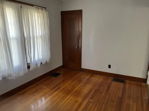 $325,000 | 15998 Burke Benning Road, Dillsboro, IN 47018