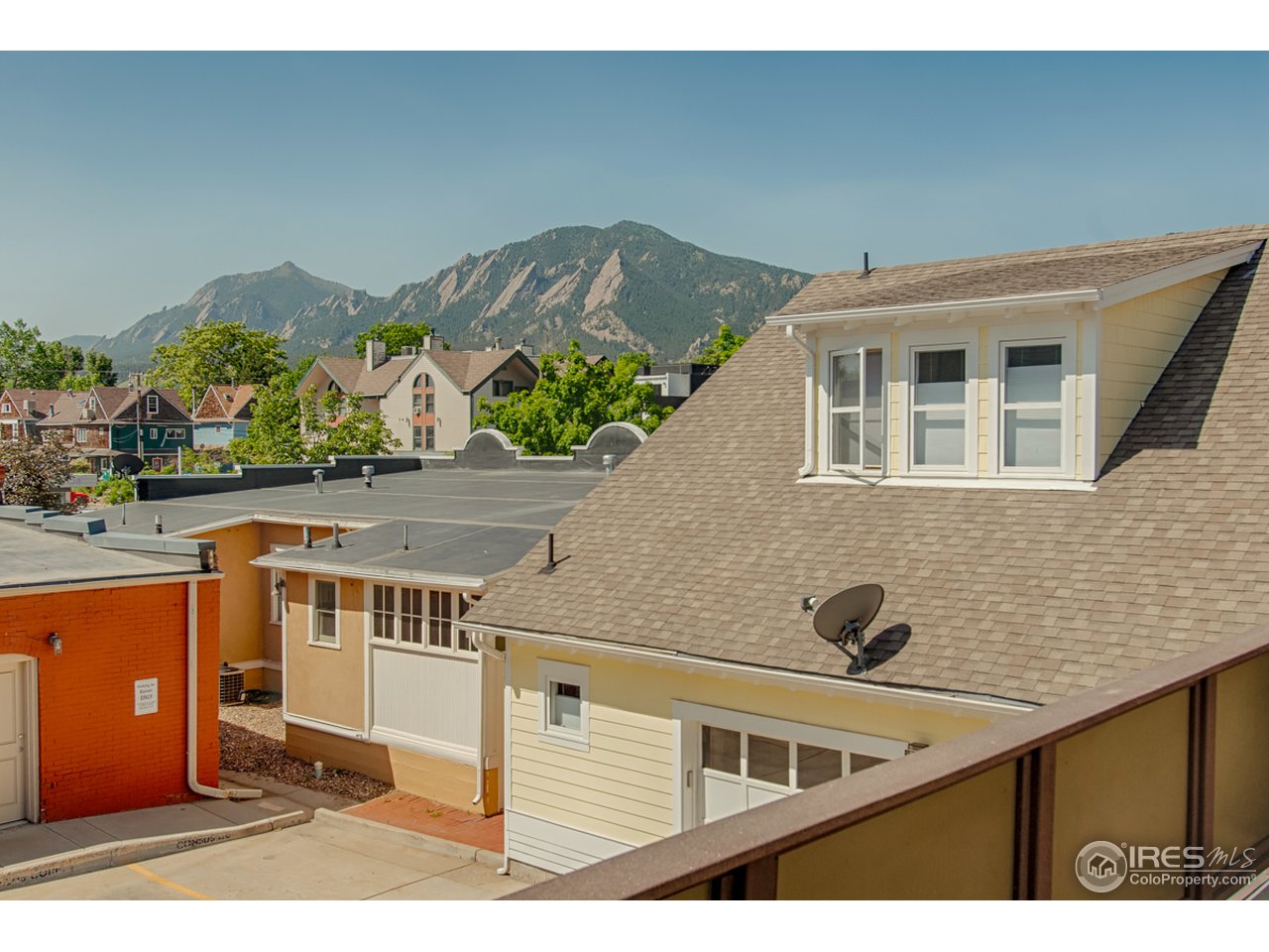 1933 Pearl Street Boulder, CO 80302 - Photo 3 of 34