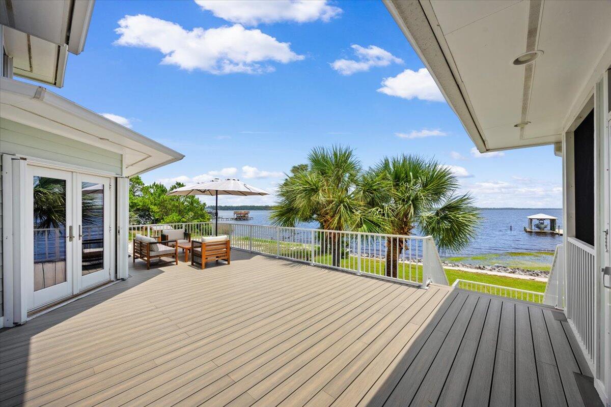 7813 Petersen Point Road Milton, FL 32583 - Photo 19 of 105