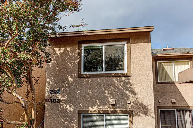 $354,999 | 2608 Avenida Del Vista, Corona, CA 92882