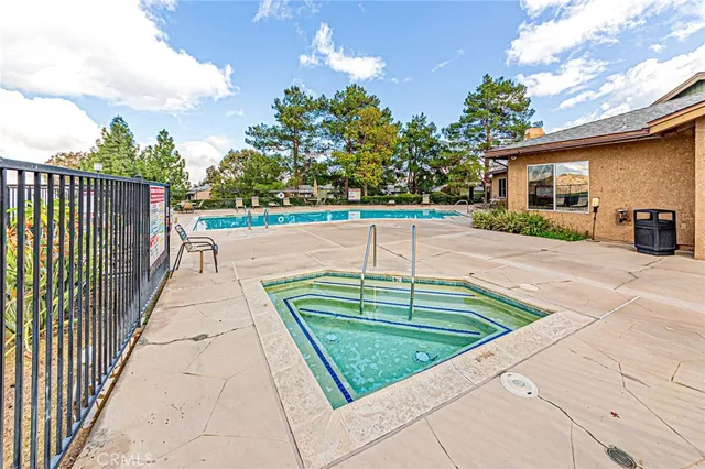 $354,999 | 2608 Avenida Del Vista, Corona, CA 92882