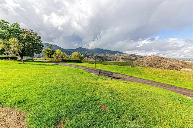 $354,999 | 2608 Avenida Del Vista, Corona, CA 92882