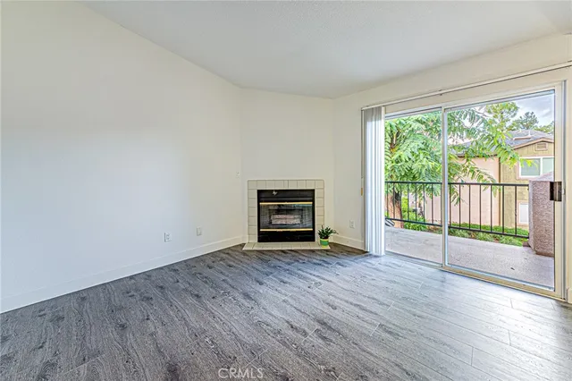 $354,999 | 2608 Avenida Del Vista, Corona, CA 92882