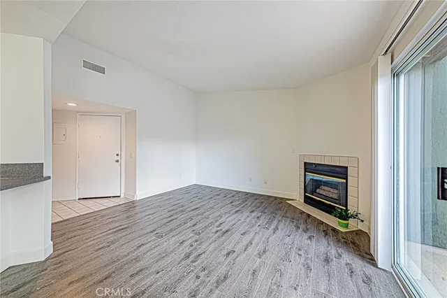 $354,999 | 2608 Avenida Del Vista, Corona, CA 92882