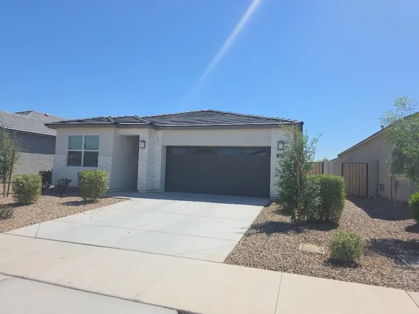$1,895 | 18589 West Smoketree Drive, Wittmann, AZ 85361
