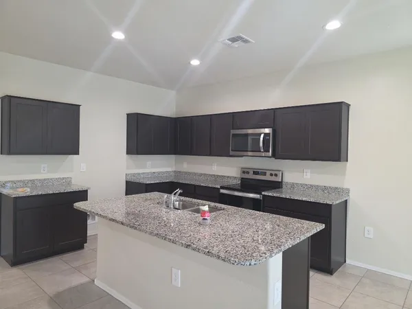 $1,895 | 18589 West Smoketree Drive, Wittmann, AZ 85361