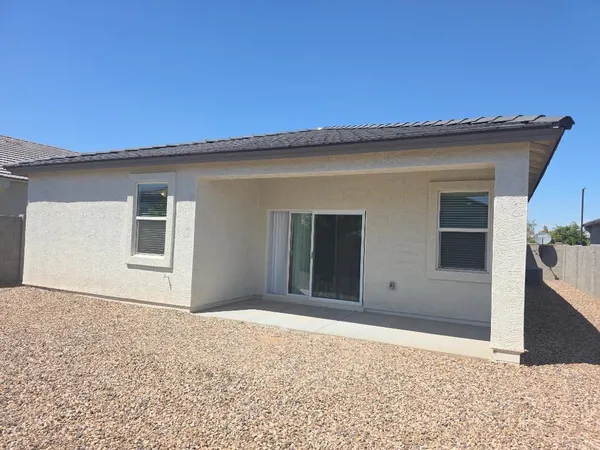 $1,895 | 18589 West Smoketree Drive, Wittmann, AZ 85361