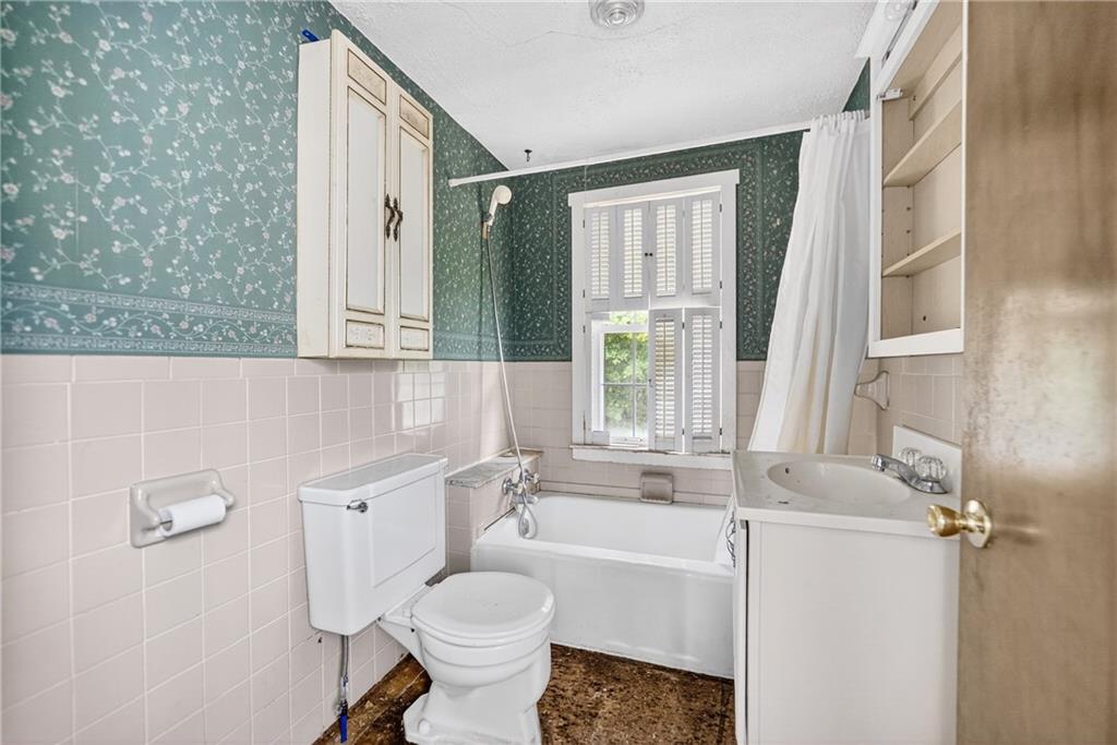 16 Community Springs Court Rochester, PA 15074 - Photo 19 of 26