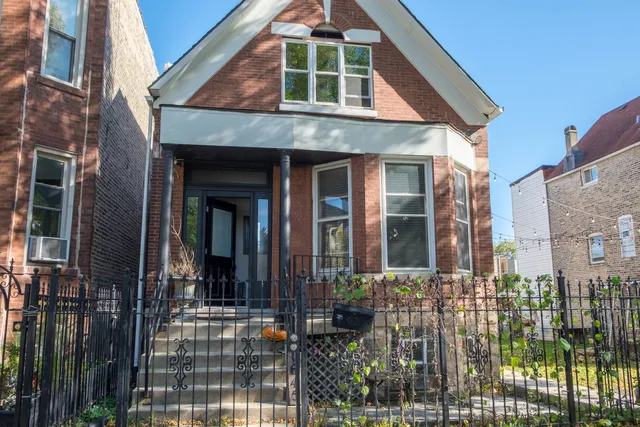 $450,000 | 1645 North Monticello Avenue, Chicago, IL 60647