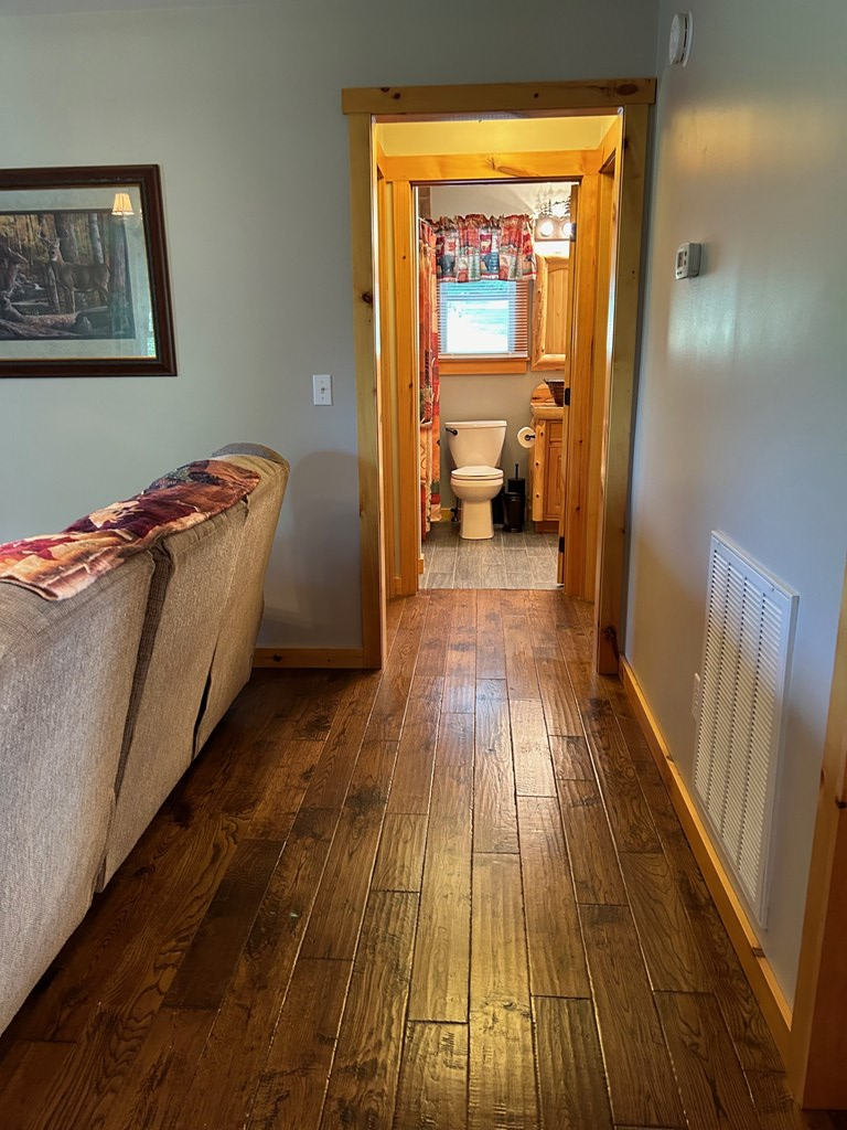 21240 Locust Branch Road Damascus, VA 24236 - Photo 37 of 57 Gallery Image 37