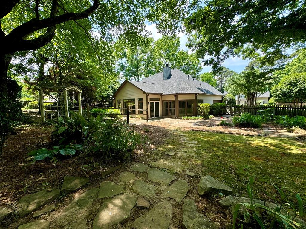 1565 Victoria Walk Cumming, GA 30041 - Photo 26 of 32