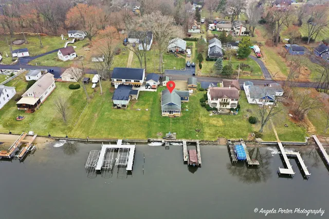 $469,000 | 1614 River Terrace Drive, Johnsburg, IL 60051