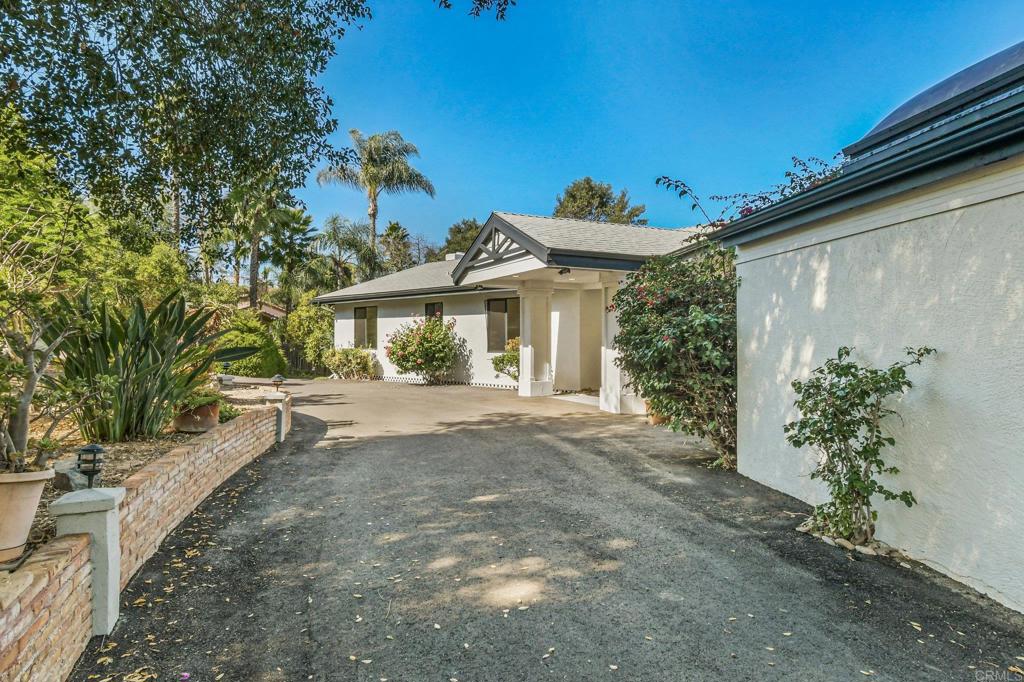 1051 Via Rancho Parkway Escondido, CA 92029 - Photo 5 of 70