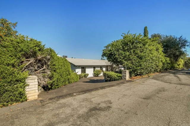 $2,150,000 | 1051 Via Rancho Parkway, Escondido, CA 92029