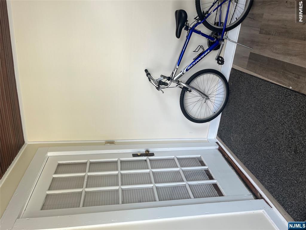 85 South Summit Street Bergenfield, NJ 07621 - Photo 2 of 12