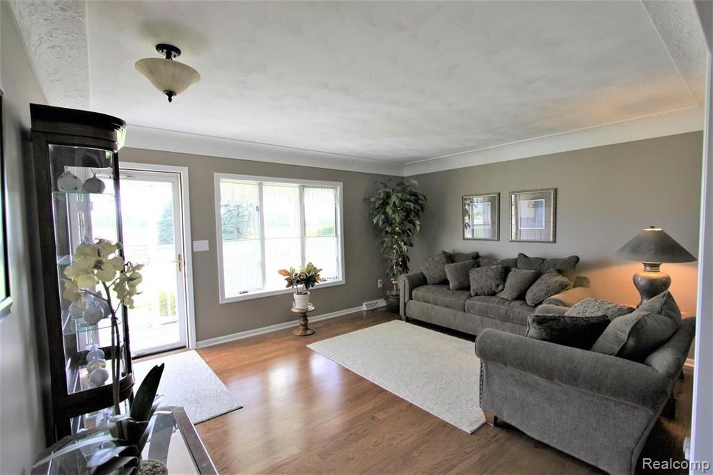 3460 Stewart Road Monroe, MI 48162 - Photo 7 of 27