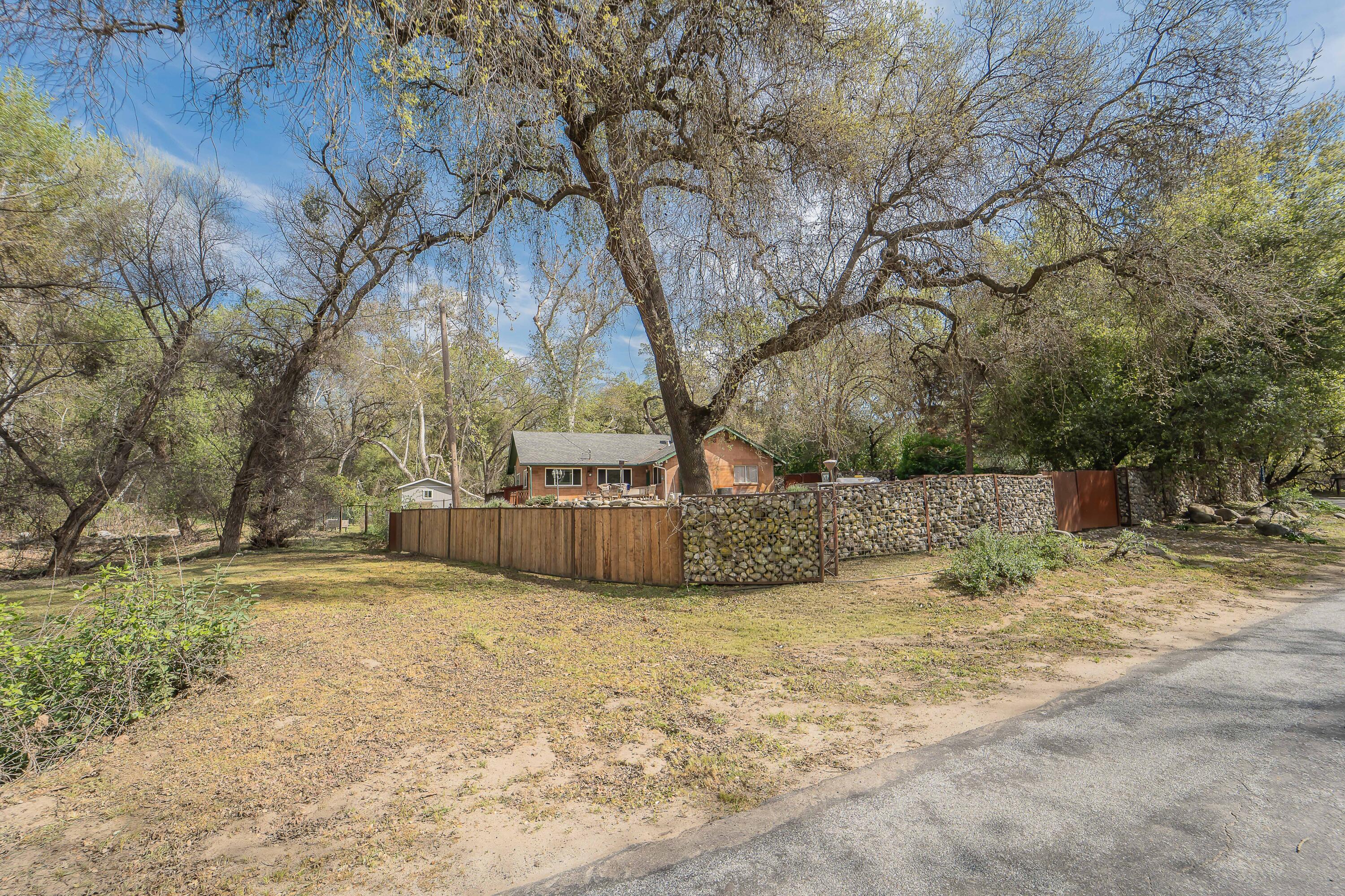43043 South Fork Drive Three Rivers, CA 93271 - Photo 38 of 43 -