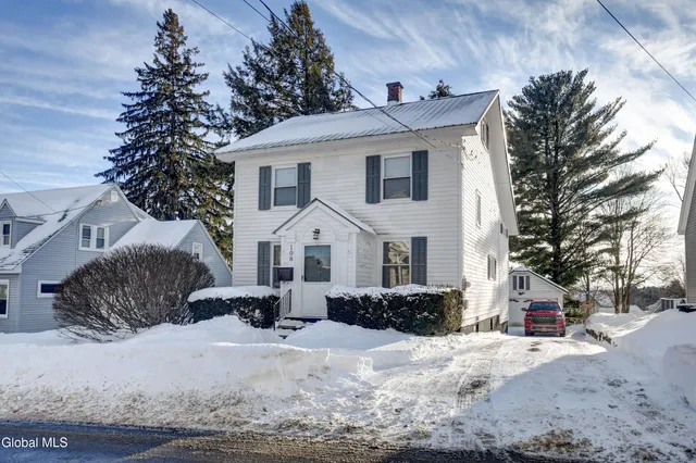 $149,900 | 108 East Montgomery Street, Johnstown, NY 12095