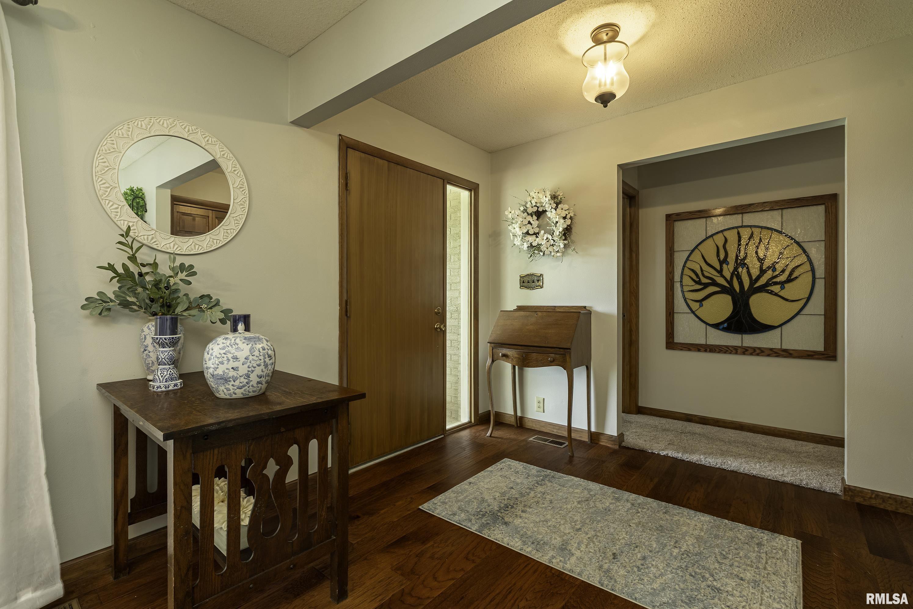 181 Seattle Road Murphysboro, IL 62966 - Photo 4 of 36