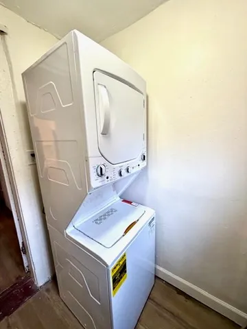 $6,200 | 122 Magnolia Avenue, Jersey City, NJ 07306