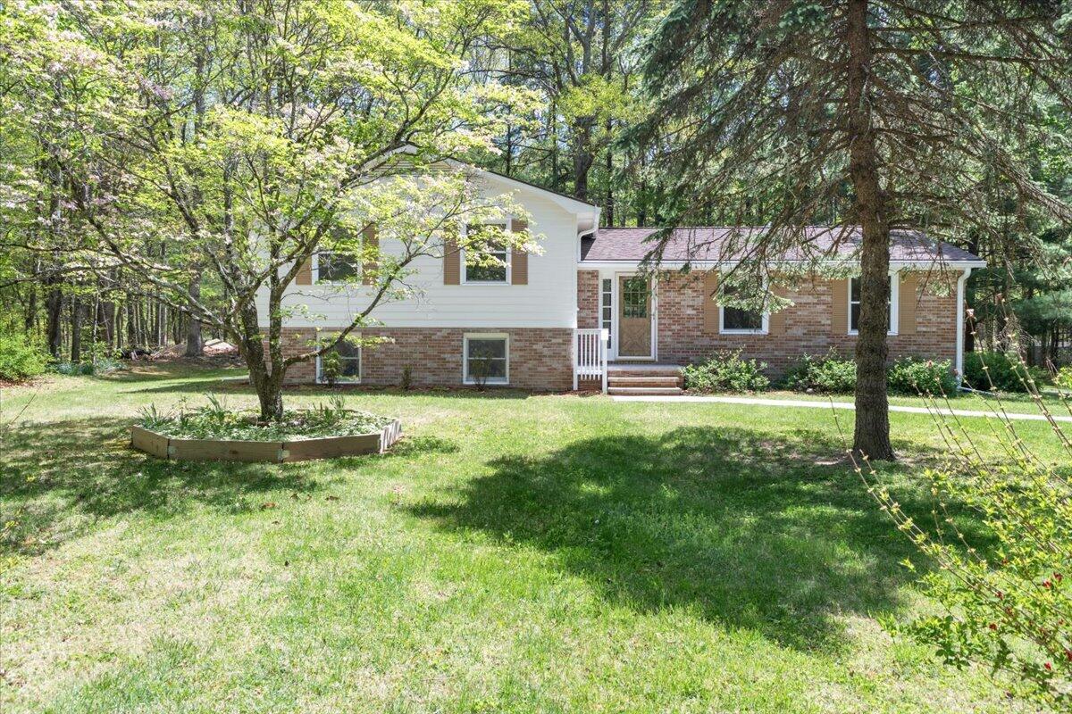 5268 Keffer Road Catawba, VA 24070 - Photo 3 of 37 Front