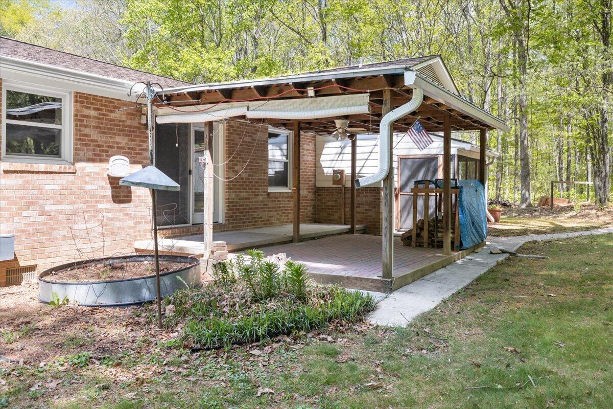 5268 Keffer Road Catawba, VA 24070 - Photo 33 of 37 17-5268 Keffer Rd-17