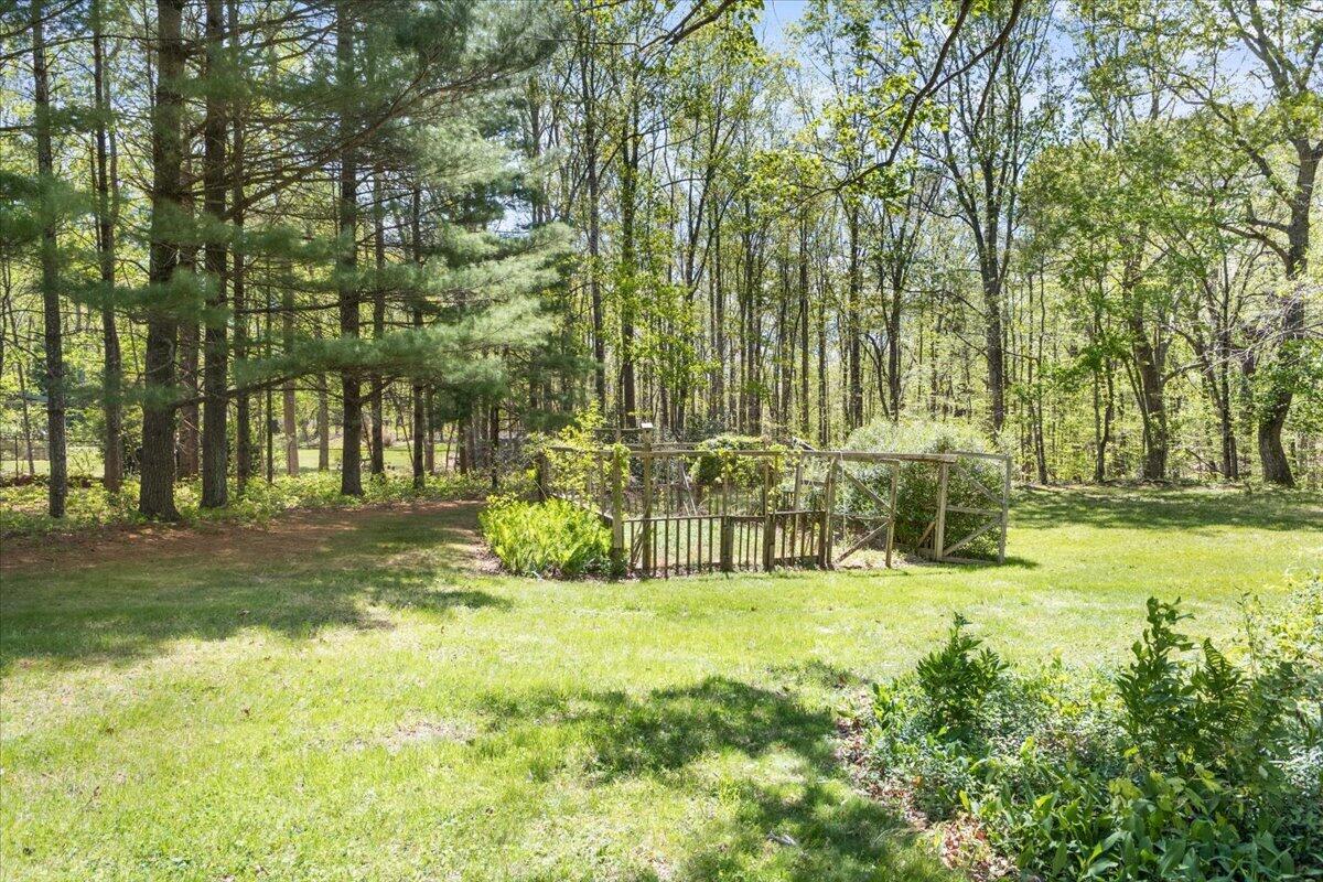 5268 Keffer Road Catawba, VA 24070 - Photo 5 of 37 35-5268 Keffer Rd-35