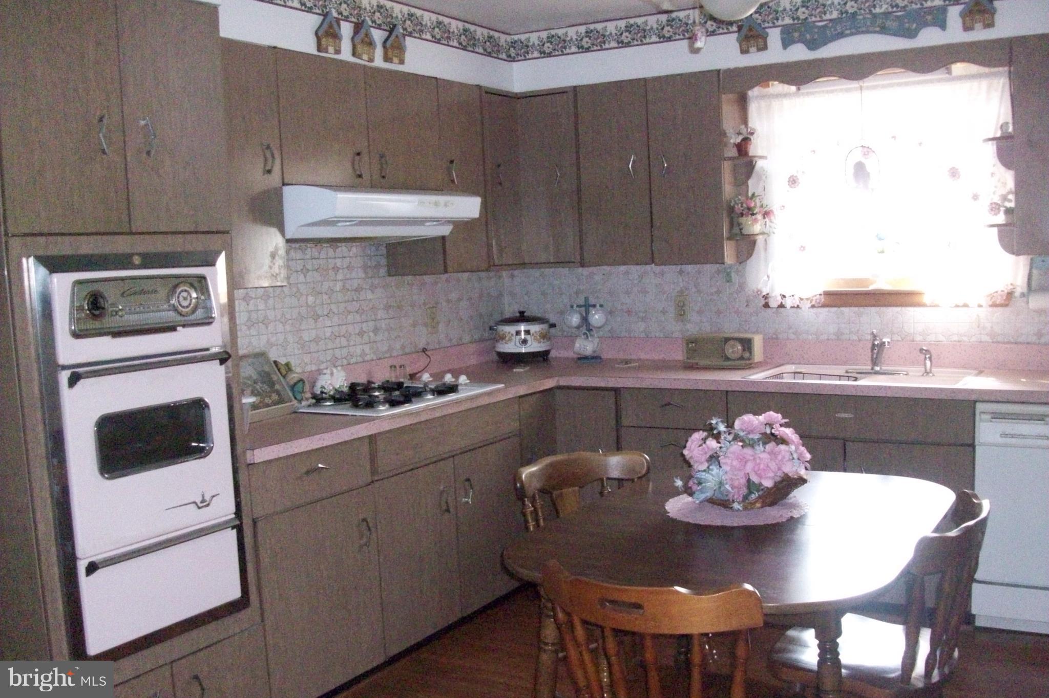 2203 Feeser Road North Taneytown, MD 21787 - Photo 8 of 18 Kitchen