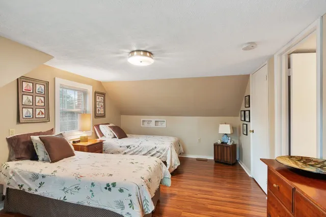 $640,000 | 85 Post Road, North Hampton, NH 03862