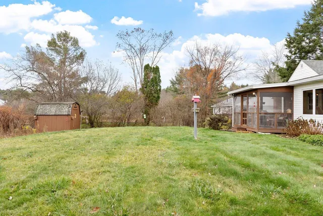 $640,000 | 85 Post Road, North Hampton, NH 03862