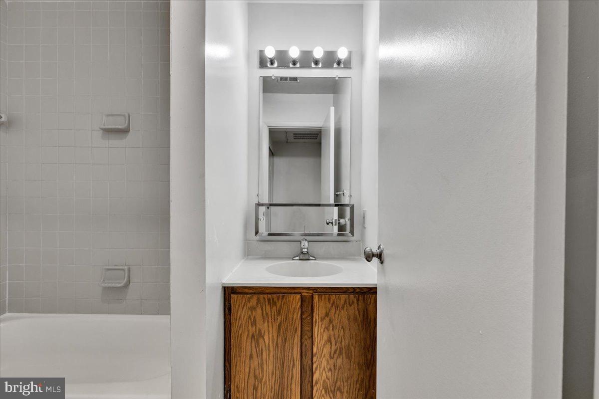 1763 Columbia Road Northwest, Unit 503 Washington, DC 20009 - Photo 14 of 40 Gallery Image 14