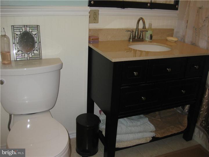 2177 Beaver Hill Road Chester Springs, PA 19425 - Photo 8 of 17 Bathroom