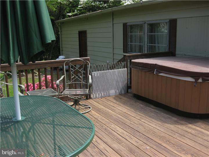 2177 Beaver Hill Road Chester Springs, PA 19425 - Photo 10 of 17 Deck