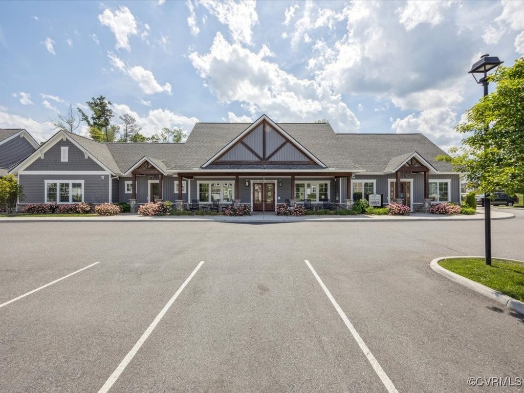 3232 Gannet Lane Midlothian, VA 23112 - Photo 45 of 48 a front view of a house with garden