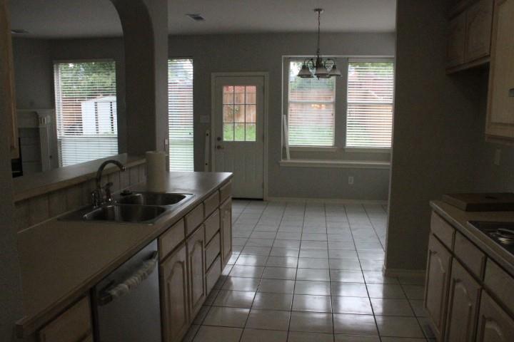 3623 Rodale Way Dallas, TX 75287 - Photo 5 of 30