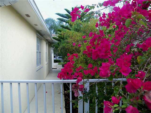 9021 Southeast Eldorado Way Hobe Sound, FL 33455 - Photo 20 of 23 Gallery Image 20