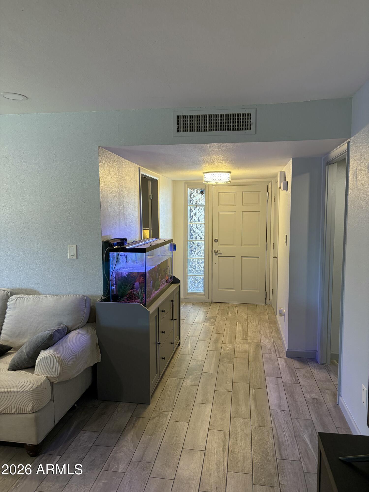 3346 West Hearn Road Phoenix, AZ 85053 - Photo 10 of 25 IMG_4809