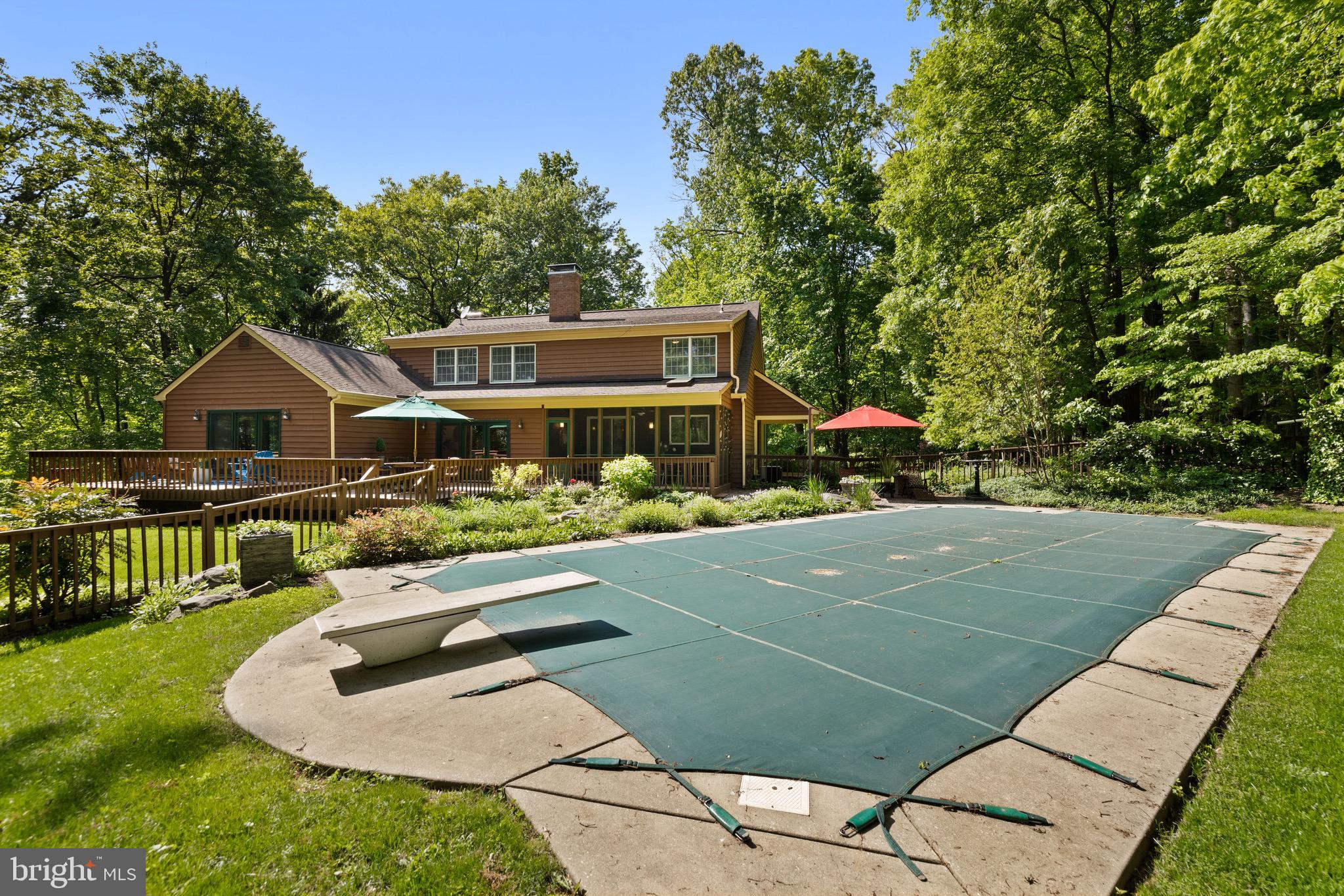 13907 Longnecker Road Glyndon, MD 21136 - Photo 54 of 63 In-Ground Pool