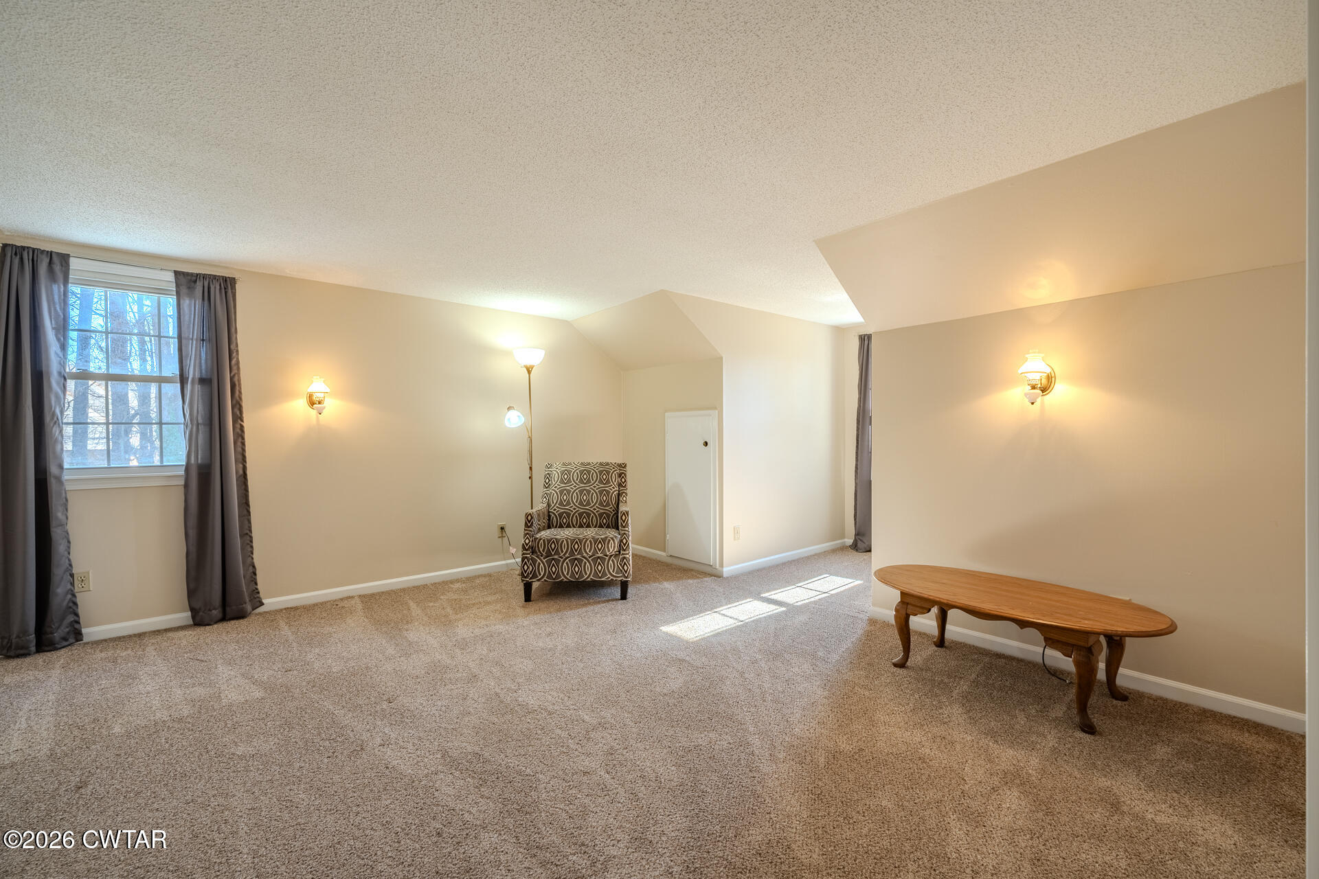 975 Ashport Road Jackson, TN 38305 - Photo 10 of 28 975 Ashport Rd Jackson TN-4