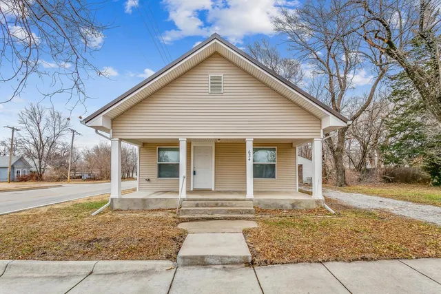$98,500 | 634 North Emporia Street, El Dorado, KS 67042