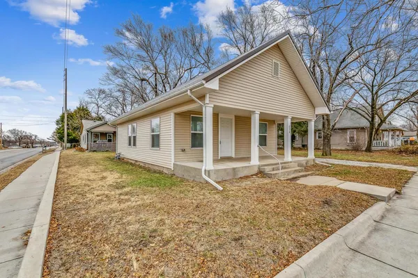 $98,500 | 634 North Emporia Street, El Dorado, KS 67042